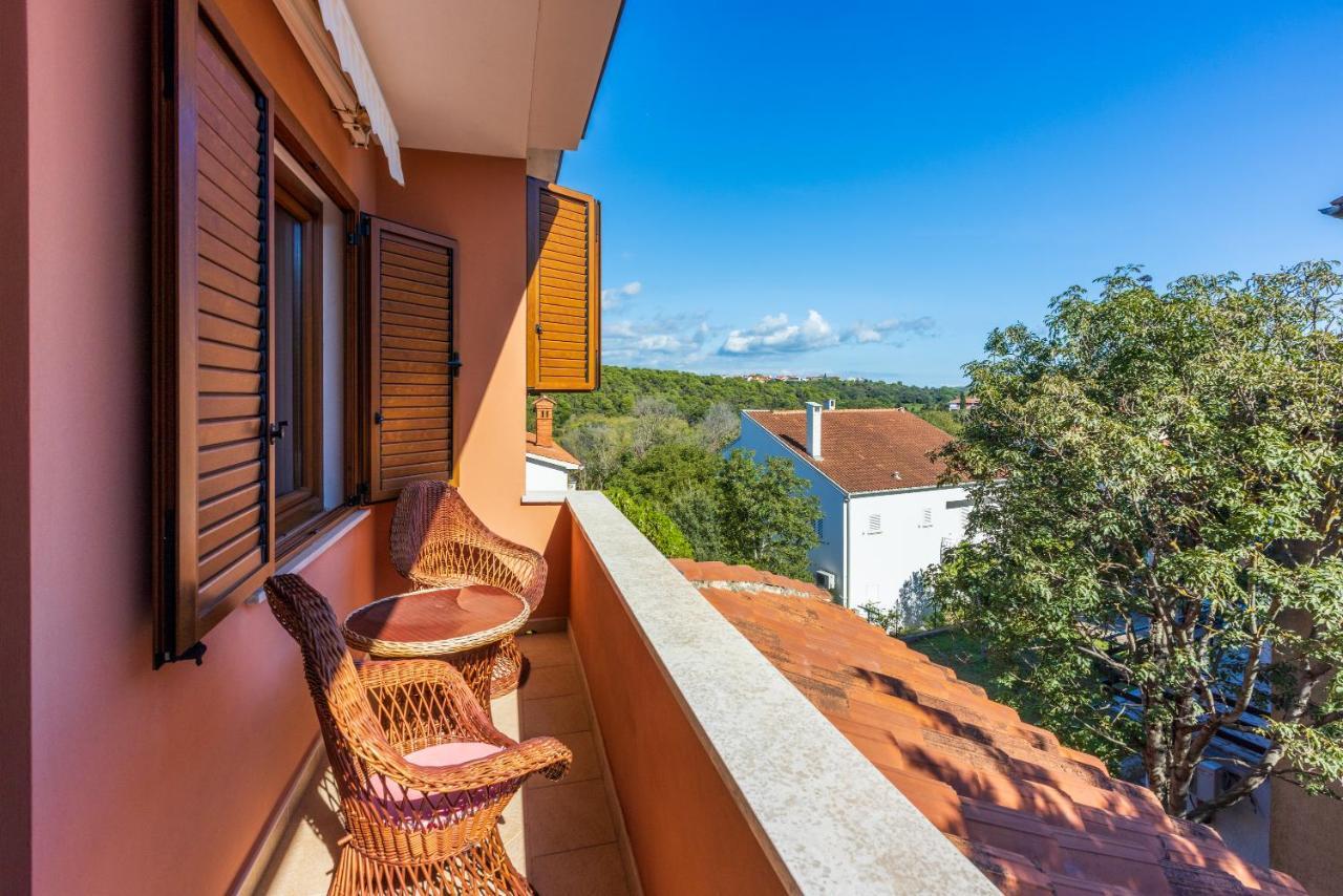 Apartments Villa Mavero Banjole Ngoại thất bức ảnh
