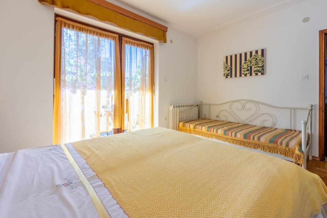 Apartments Villa Mavero Banjole Ngoại thất bức ảnh