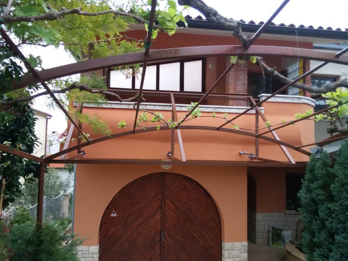 Apartments Villa Mavero Banjole Ngoại thất bức ảnh
