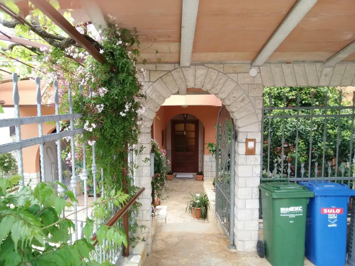 Apartments Villa Mavero Banjole Ngoại thất bức ảnh
